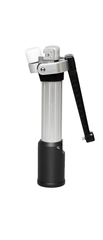 <strong>BTS-B LIGHT</strong><br> <br>Battery-operated blood tube stripper